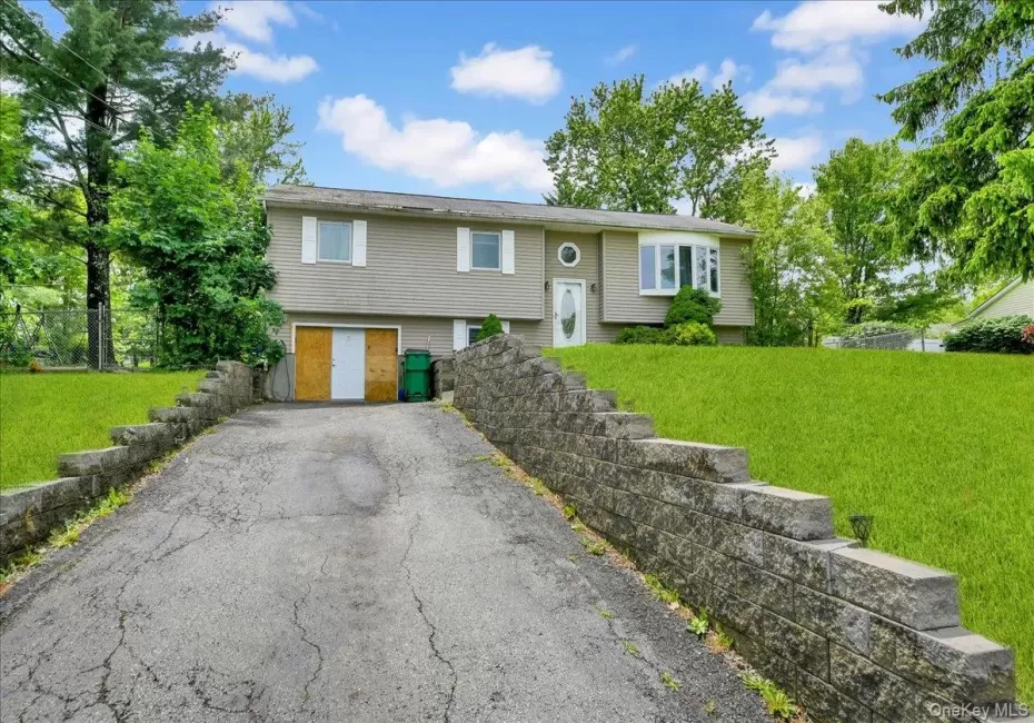 5 Rowell Lane, Wappinger, NY, 4 Bedrooms Bedrooms, 9 Rooms Rooms,2 BathroomsBathrooms,Residential,For Rent,Rowell,0,1007359 5 Rowell Lane, Wappinger, NY, 4 Bedrooms Bedrooms, 9 Rooms Rooms,2 BathroomsBathrooms,Residential,For Rent,Rowell,0,1007359