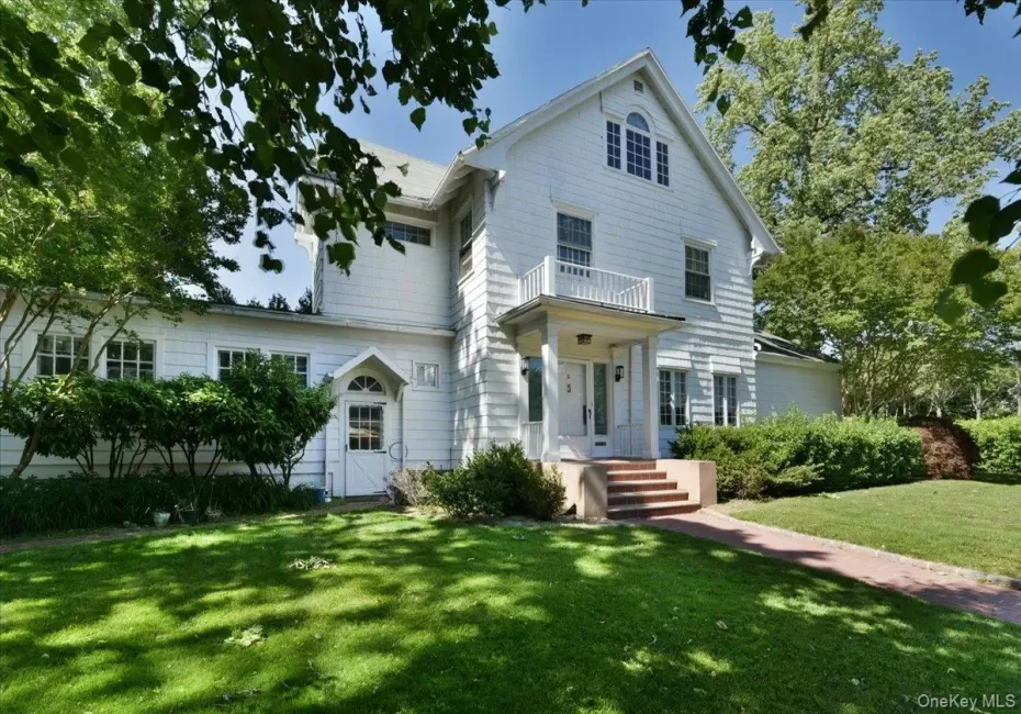 9 Nassau Drive, North Hempstead, NY, 5 Bedrooms Bedrooms, 11 Rooms Rooms,3 BathroomsBathrooms,Residential,For Rent,Nassau,0,1010256 9 Nassau Drive, North Hempstead, NY, 5 Bedrooms Bedrooms, 11 Rooms Rooms,3 BathroomsBathrooms,Residential,For Rent,Nassau,0,1010256