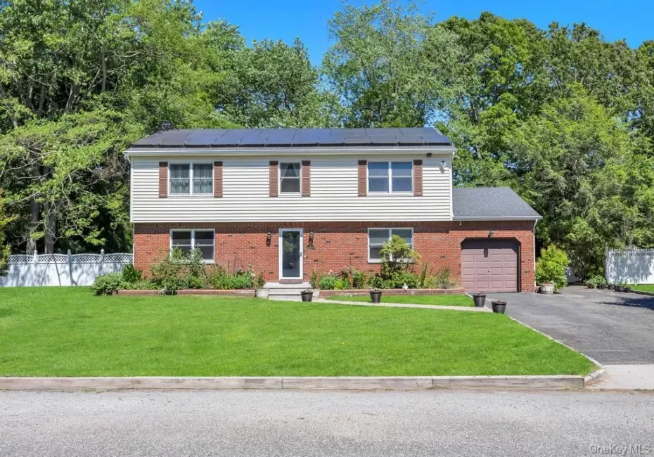 83 Strathmore Village Drive, Brookhaven, NY, 4 Bedrooms Bedrooms, 8 Rooms Rooms,2 BathroomsBathrooms,Residential,For Rent,Strathmore Village,0,1011370 83 Strathmore Village Drive, Brookhaven, NY, 4 Bedrooms Bedrooms, 8 Rooms Rooms,2 BathroomsBathrooms,Residential,For Rent,Strathmore Village,0,1011370