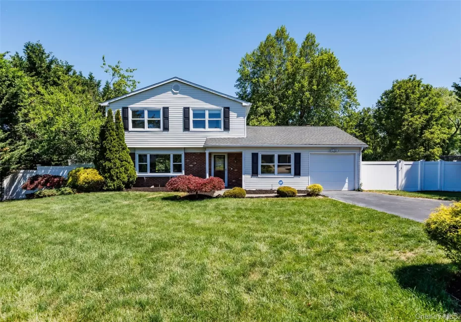 29 Segatogue Lane, Brookhaven, NY, 3 Bedrooms Bedrooms, 7 Rooms Rooms,2 BathroomsBathrooms,Residential,For Rent,Segatogue,0,1008905 29 Segatogue Lane, Brookhaven, NY, 3 Bedrooms Bedrooms, 7 Rooms Rooms,2 BathroomsBathrooms,Residential,For Rent,Segatogue,0,1008905