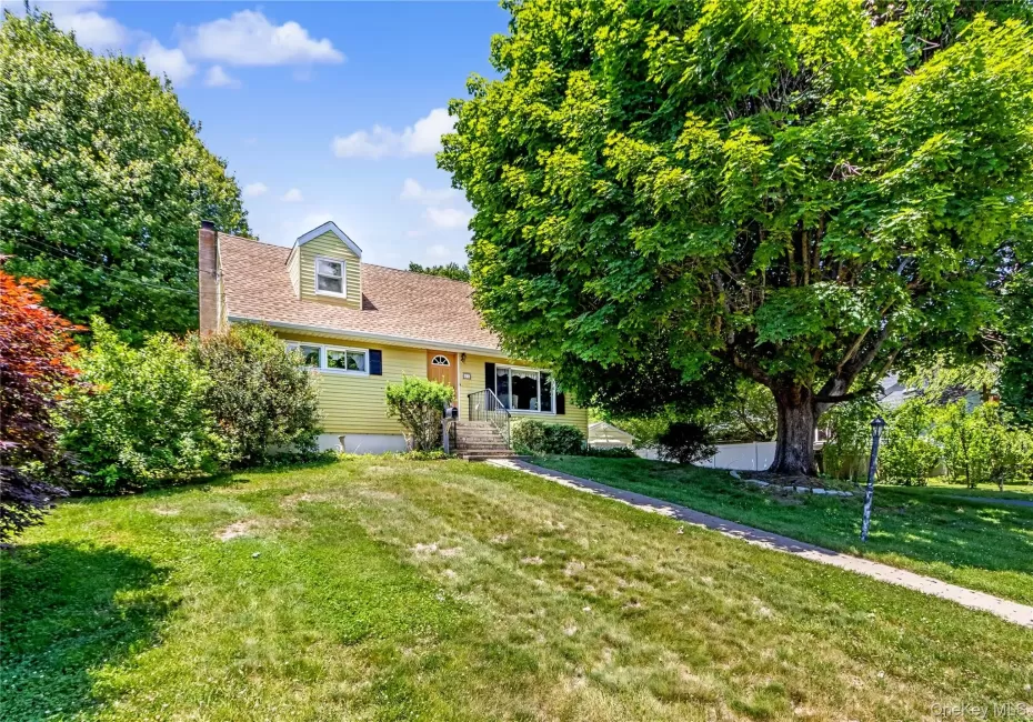 51 Coolidge Street, Orangetown, NY, 4 Bedrooms Bedrooms, 9 Rooms Rooms,2 BathroomsBathrooms,Residential,For Rent,Coolidge,0,1009671 51 Coolidge Street, Orangetown, NY, 4 Bedrooms Bedrooms, 9 Rooms Rooms,2 BathroomsBathrooms,Residential,For Rent,Coolidge,0,1009671