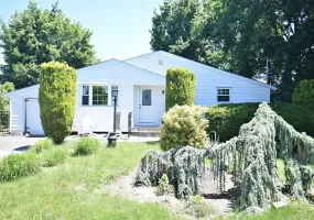 235 1st Street, Babylon, NY, 4 Bedrooms Bedrooms, 6 Rooms Rooms,2 BathroomsBathrooms,Residential,For Rent,1st,0,1009327 235 1st Street, Babylon, NY, 4 Bedrooms Bedrooms, 6 Rooms Rooms,2 BathroomsBathrooms,Residential,For Rent,1st,0,1009327