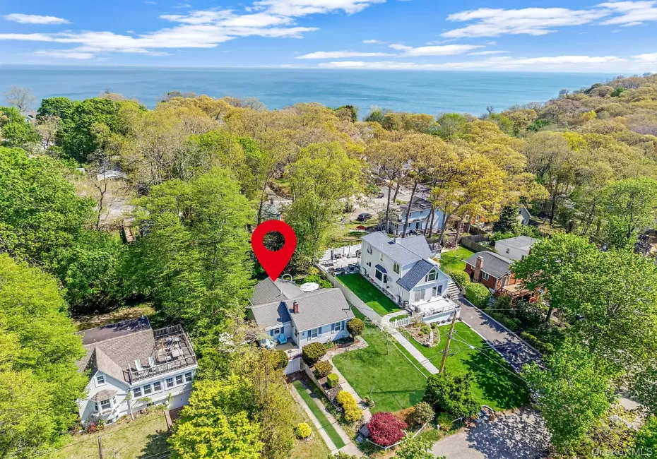 24 Locust Road, Riverhead, NY, 2 Bedrooms Bedrooms, 6 Rooms Rooms,2 BathroomsBathrooms,Residential,For Rent,Locust,0,1011351 24 Locust Road, Riverhead, NY, 2 Bedrooms Bedrooms, 6 Rooms Rooms,2 BathroomsBathrooms,Residential,For Rent,Locust,0,1011351