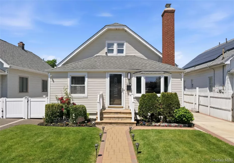 1284 Langdon Boulevard, Hempstead, NY, 3 Bedrooms Bedrooms, 10 Rooms Rooms,3 BathroomsBathrooms,Residential,For Rent,Langdon,0,1011568 1284 Langdon Boulevard, Hempstead, NY, 3 Bedrooms Bedrooms, 10 Rooms Rooms,3 BathroomsBathrooms,Residential,For Rent,Langdon,0,1011568