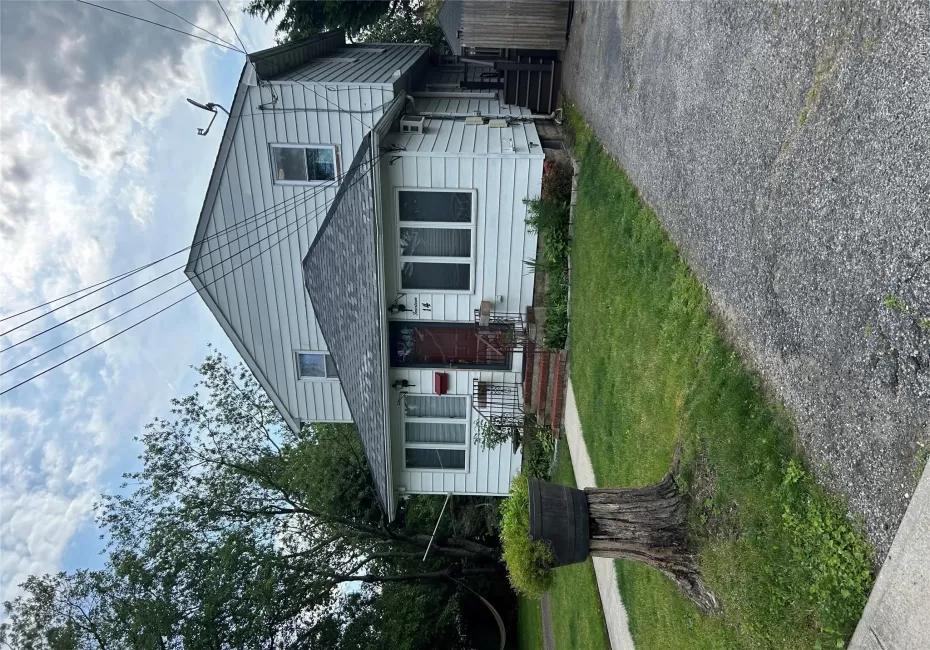 14 Walnut Avenue, Babylon, NY, 3 Bedrooms Bedrooms, 6 Rooms Rooms,1 BathroomBathrooms,Residential Lease,For Rent,Walnut,0,1004552 14 Walnut Avenue, Babylon, NY, 3 Bedrooms Bedrooms, 6 Rooms Rooms,1 BathroomBathrooms,Residential Lease,For Rent,Walnut,0,1004552