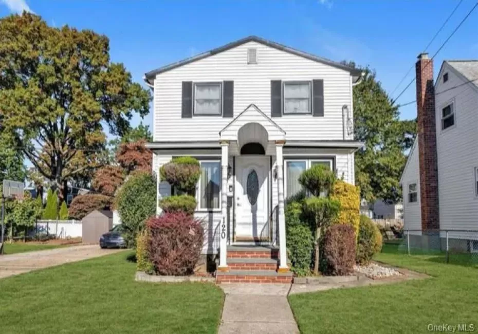 120 Memphis Ave, Hempstead, NY, 4 Bedrooms Bedrooms, 11 Rooms Rooms,3 BathroomsBathrooms,Residential,For Rent,Memphis Ave,0,1011490 120 Memphis Ave, Hempstead, NY, 4 Bedrooms Bedrooms, 11 Rooms Rooms,3 BathroomsBathrooms,Residential,For Rent,Memphis Ave,0,1011490