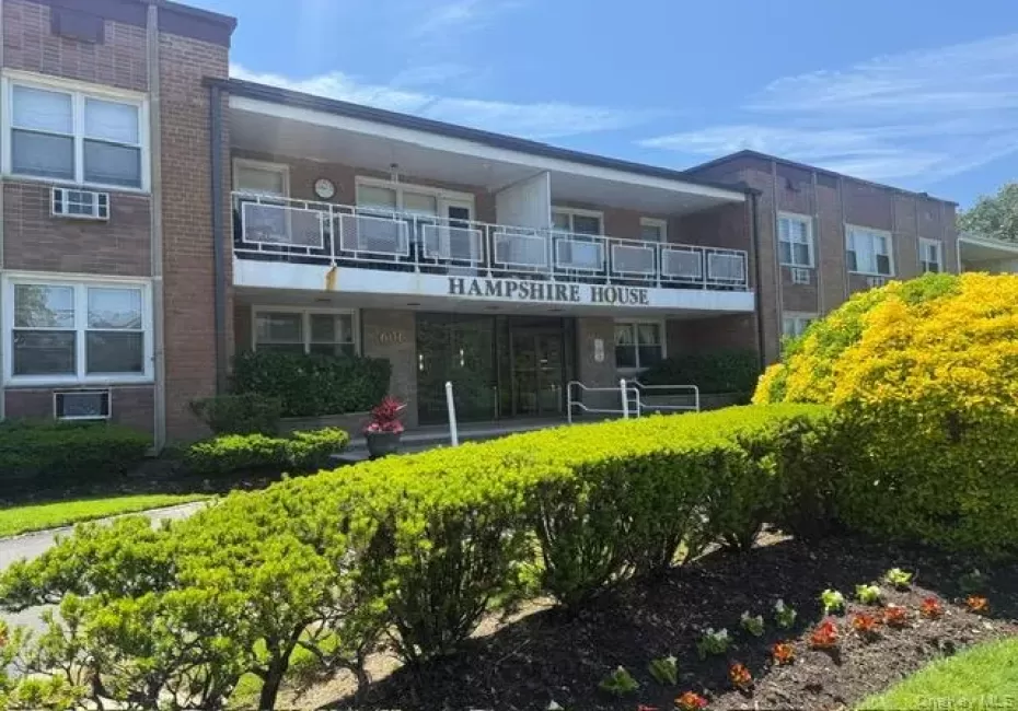 601 Chestnut Street, Hempstead, NY, 3 Rooms Rooms,1 BathroomBathrooms,Residential,For Rent,Chestnut,0,1011390 601 Chestnut Street, Hempstead, NY, 3 Rooms Rooms,1 BathroomBathrooms,Residential,For Rent,Chestnut,0,1011390