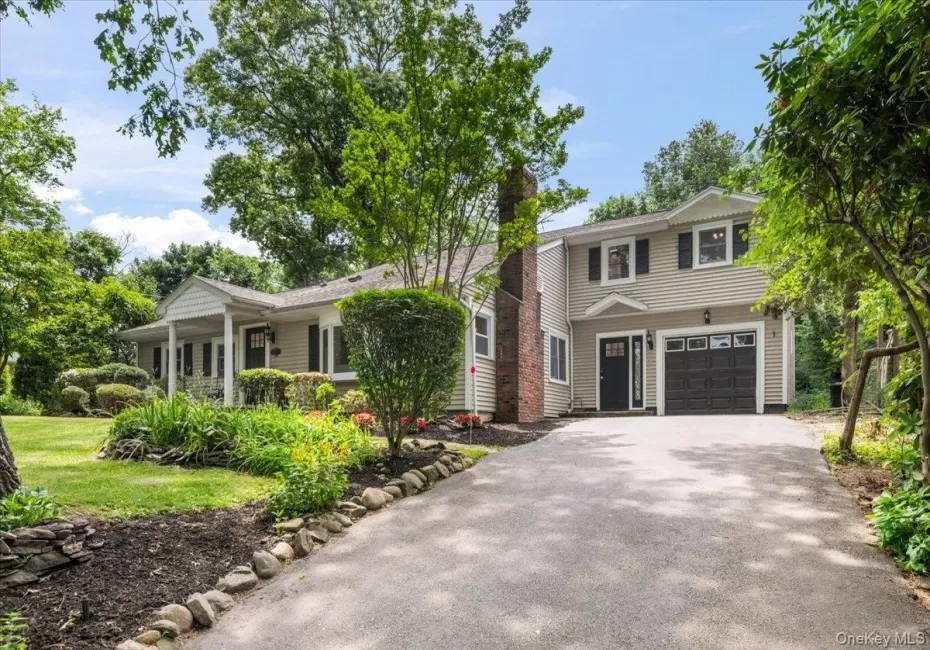 8 Walnut Place, Huntington, NY, 5 Bedrooms Bedrooms, 9 Rooms Rooms,3 BathroomsBathrooms,Residential,For Rent,Walnut,0,1011024 8 Walnut Place, Huntington, NY, 5 Bedrooms Bedrooms, 9 Rooms Rooms,3 BathroomsBathrooms,Residential,For Rent,Walnut,0,1011024