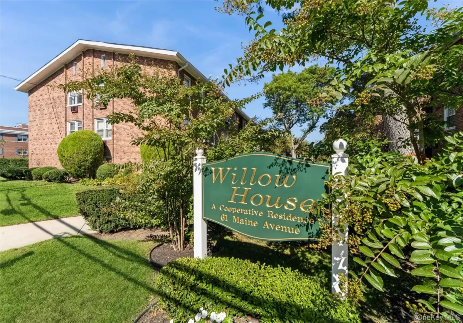 61 Maine Avenue, Hempstead, NY, 2 Bedrooms Bedrooms, 5 Rooms Rooms,2 BathroomsBathrooms,Residential,For Rent,Maine,0,1011231 61 Maine Avenue, Hempstead, NY, 2 Bedrooms Bedrooms, 5 Rooms Rooms,2 BathroomsBathrooms,Residential,For Rent,Maine,0,1011231