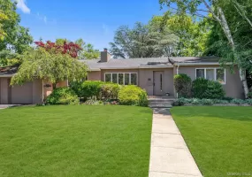 25 Linden Lane, Hempstead, NY, 3 Bedrooms Bedrooms, 7 Rooms Rooms,2 BathroomsBathrooms,Residential,For Rent,Linden,0,KEY1007936 25 Linden Lane, Hempstead, NY, 3 Bedrooms Bedrooms, 7 Rooms Rooms,2 BathroomsBathrooms,Residential,For Rent,Linden,0,KEY1007936