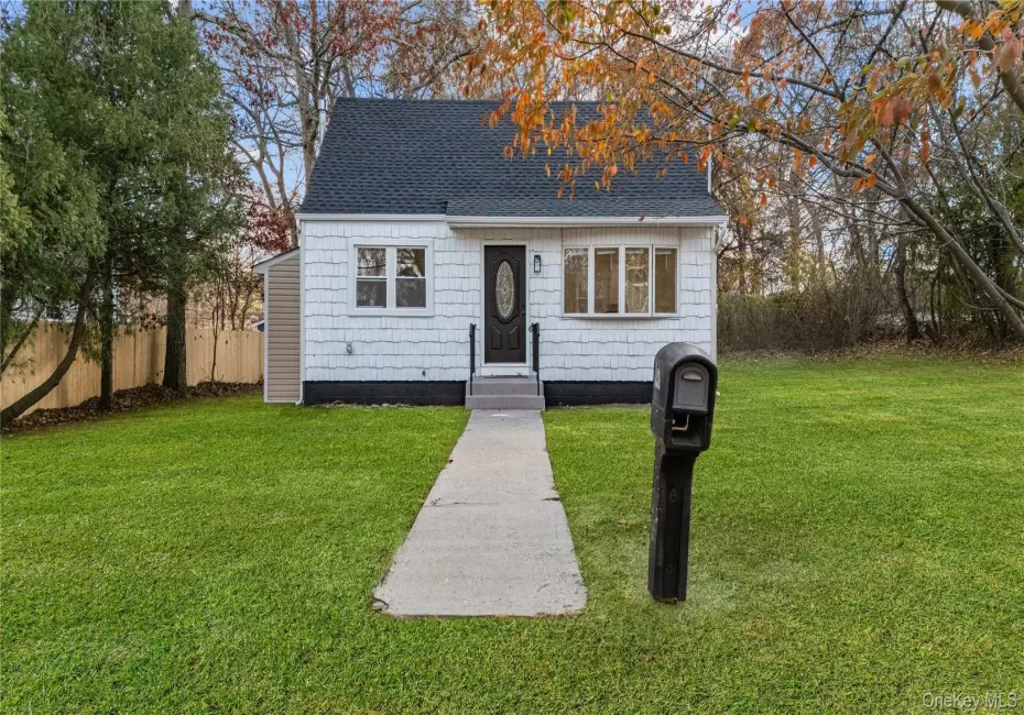 78 Carr Lane, Brookhaven, NY, 4 Bedrooms Bedrooms, 7 Rooms Rooms,1 BathroomBathrooms,Residential,For Rent,Carr,0,1011736 78 Carr Lane, Brookhaven, NY, 4 Bedrooms Bedrooms, 7 Rooms Rooms,1 BathroomBathrooms,Residential,For Rent,Carr,0,1011736