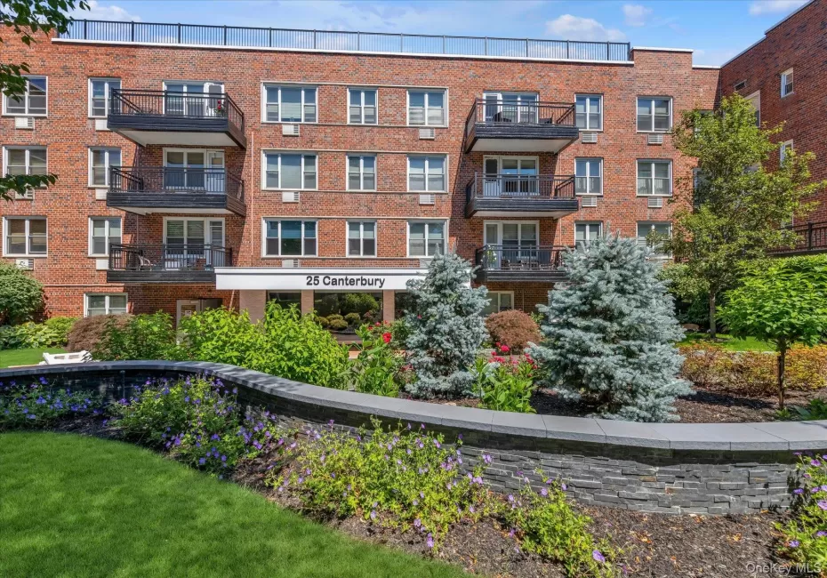 25 Canterbury Road, North Hempstead, NY, 2 Bedrooms Bedrooms, 5 Rooms Rooms,2 BathroomsBathrooms,Residential,For Rent,Canterbury,0,1008724 25 Canterbury Road, North Hempstead, NY, 2 Bedrooms Bedrooms, 5 Rooms Rooms,2 BathroomsBathrooms,Residential,For Rent,Canterbury,0,1008724