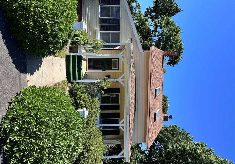 47 Henry Street, Islip, NY, 3 Bedrooms Bedrooms, 5 Rooms Rooms,1 BathroomBathrooms,Residential Lease,For Rent,Henry,0,1011782 47 Henry Street, Islip, NY, 3 Bedrooms Bedrooms, 5 Rooms Rooms,1 BathroomBathrooms,Residential Lease,For Rent,Henry,0,1011782
