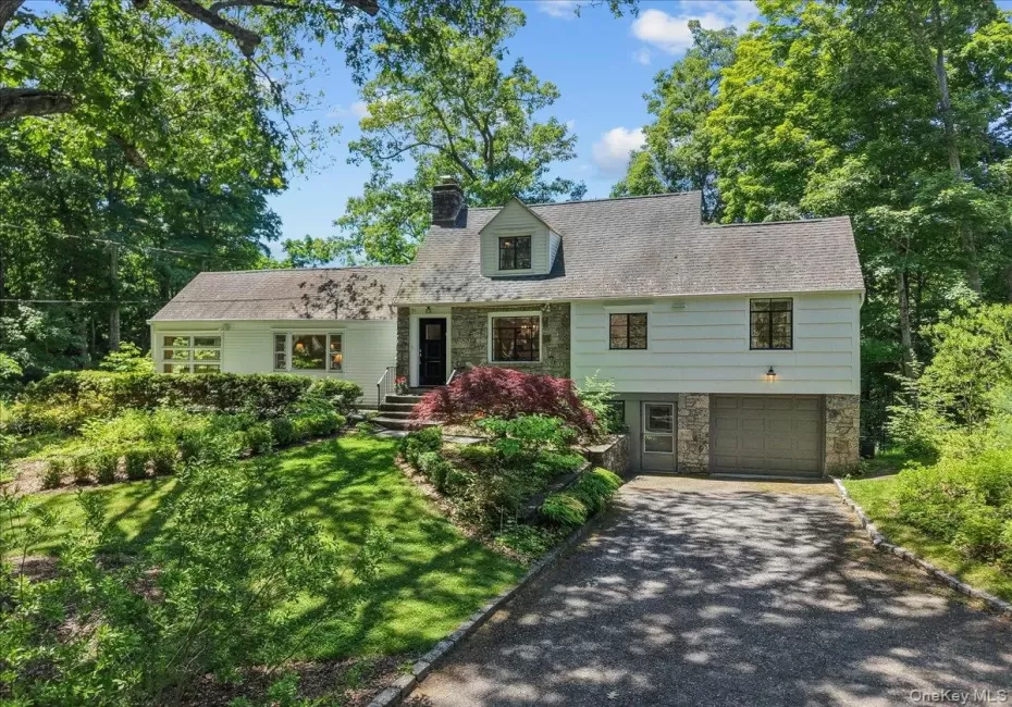 51 Laurel Drive, Mount Kisco, NY, 3 Bedrooms Bedrooms, 10 Rooms Rooms,2 BathroomsBathrooms,Residential,For Rent,Laurel,0,1011748 51 Laurel Drive, Mount Kisco, NY, 3 Bedrooms Bedrooms, 10 Rooms Rooms,2 BathroomsBathrooms,Residential,For Rent,Laurel,0,1011748