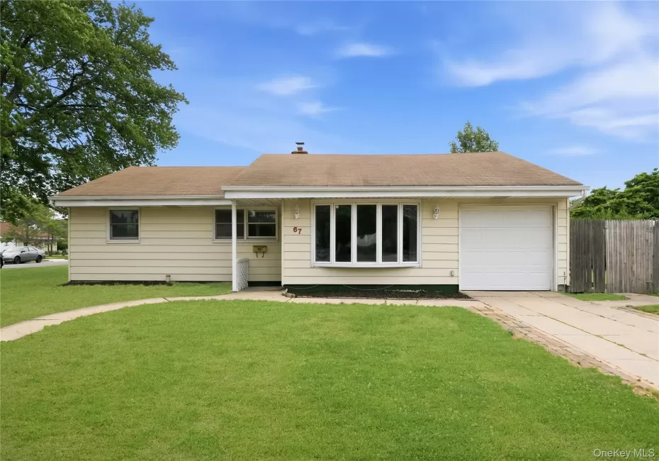 67 End Avenue, Oyster Bay, NY, 3 Bedrooms Bedrooms, 10 Rooms Rooms,1 BathroomBathrooms,Residential,For Rent,End,0,1011928 67 End Avenue, Oyster Bay, NY, 3 Bedrooms Bedrooms, 10 Rooms Rooms,1 BathroomBathrooms,Residential,For Rent,End,0,1011928
