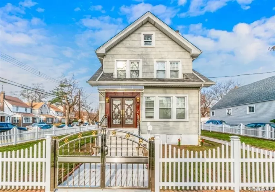 200-03 109th Avenue, New York, NY, 3 Bedrooms Bedrooms, 7 Rooms Rooms,2 BathroomsBathrooms,Residential Lease,For Rent,109th,0,1011976 200-03 109th Avenue, New York, NY, 3 Bedrooms Bedrooms, 7 Rooms Rooms,2 BathroomsBathrooms,Residential Lease,For Rent,109th,0,1011976