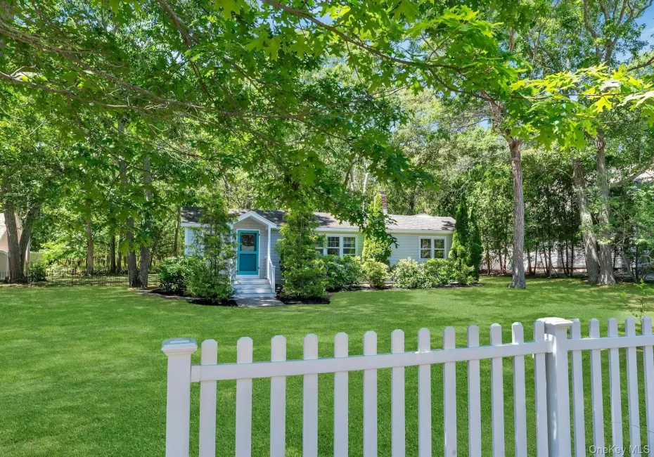 420 Sigsbee Road, Southold, NY, 2 Bedrooms Bedrooms, 5 Rooms Rooms,1 BathroomBathrooms,Residential,For Rent,Sigsbee,0,1011722 420 Sigsbee Road, Southold, NY, 2 Bedrooms Bedrooms, 5 Rooms Rooms,1 BathroomBathrooms,Residential,For Rent,Sigsbee,0,1011722