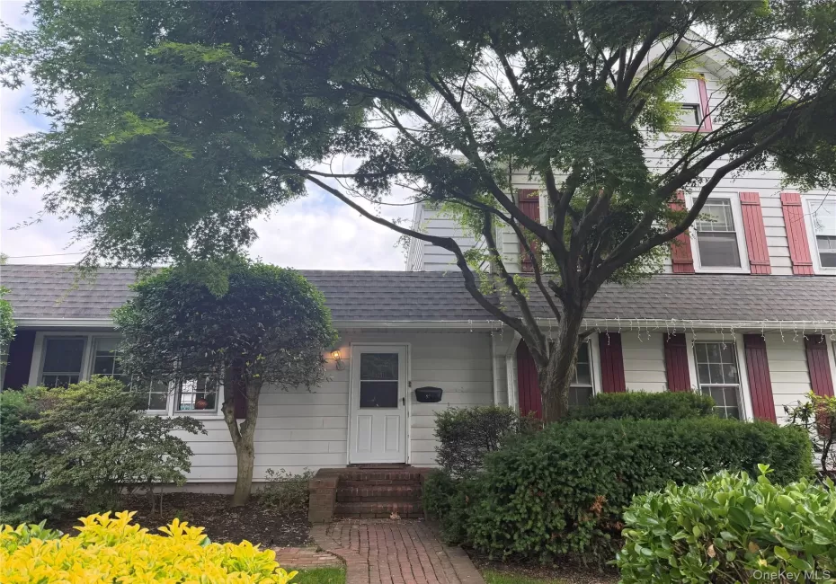 373 Sea Cliff Avenue, Oyster Bay, NY, 1 Bedroom Bedrooms, 3 Rooms Rooms,1 BathroomBathrooms,Residential Lease,For Rent,Sea Cliff,0,1012110 373 Sea Cliff Avenue, Oyster Bay, NY, 1 Bedroom Bedrooms, 3 Rooms Rooms,1 BathroomBathrooms,Residential Lease,For Rent,Sea Cliff,0,1012110