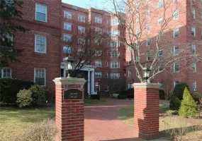 76-36 113th Street, New York, NY, 1 Bedroom Bedrooms, 3 Rooms Rooms,1 BathroomBathrooms,Residential,For Rent,113th,0,1003947 76-36 113th Street, New York, NY, 1 Bedroom Bedrooms, 3 Rooms Rooms,1 BathroomBathrooms,Residential,For Rent,113th,0,1003947