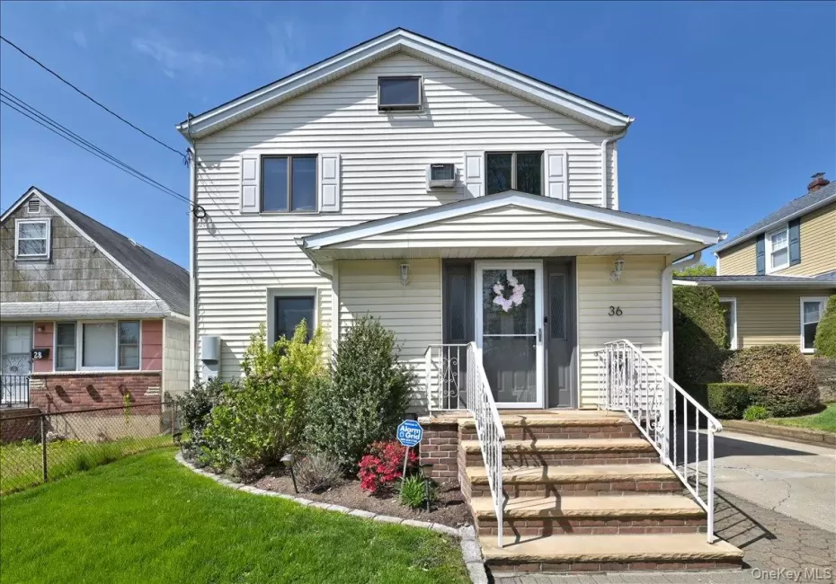 36 Barwick Street, Hempstead, NY, 4 Bedrooms Bedrooms, 10 Rooms Rooms,3 BathroomsBathrooms,Residential,For Rent,Barwick,0,1012042 36 Barwick Street, Hempstead, NY, 4 Bedrooms Bedrooms, 10 Rooms Rooms,3 BathroomsBathrooms,Residential,For Rent,Barwick,0,1012042