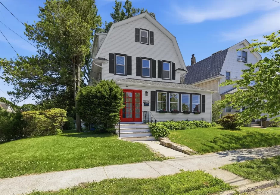 1415 Park Avenue, Mamaroneck, NY, 4 Bedrooms Bedrooms, 8 Rooms Rooms,2 BathroomsBathrooms,Residential Lease,For Rent,Park,0,1010760 1415 Park Avenue, Mamaroneck, NY, 4 Bedrooms Bedrooms, 8 Rooms Rooms,2 BathroomsBathrooms,Residential Lease,For Rent,Park,0,1010760