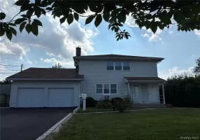 8 Locust Street, Oyster Bay, NY, 3 Bedrooms Bedrooms, 4 Rooms Rooms,1 BathroomBathrooms,Residential Lease,For Rent,Locust,0,1011753 8 Locust Street, Oyster Bay, NY, 3 Bedrooms Bedrooms, 4 Rooms Rooms,1 BathroomBathrooms,Residential Lease,For Rent,Locust,0,1011753