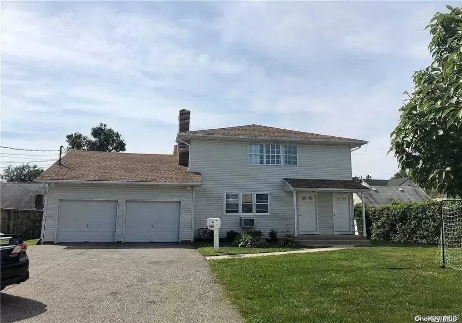 8 Locust Street, Oyster Bay, NY, 3 Bedrooms Bedrooms, 4 Rooms Rooms,1 BathroomBathrooms,Residential Lease,For Rent,Locust,0,1011753 8 Locust Street, Oyster Bay, NY, 3 Bedrooms Bedrooms, 4 Rooms Rooms,1 BathroomBathrooms,Residential Lease,For Rent,Locust,0,1011753
