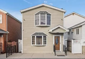 19 13th Road, New York, NY, 2 Bedrooms Bedrooms, 5 Rooms Rooms,1 BathroomBathrooms,Residential,For Rent,13th,0,956409 19 13th Road, New York, NY, 2 Bedrooms Bedrooms, 5 Rooms Rooms,1 BathroomBathrooms,Residential,For Rent,13th,0,956409
