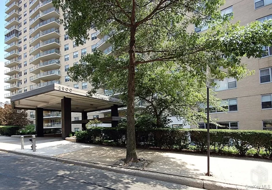 View of apartment building / complex View of apartment building / complex