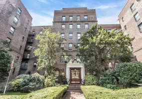 83-80 118 Street, New York, NY, 2 Rooms Rooms,1 BathroomBathrooms,Residential,For Rent,118,0,850871 83-80 118 Street, New York, NY, 2 Rooms Rooms,1 BathroomBathrooms,Residential,For Rent,118,0,850871