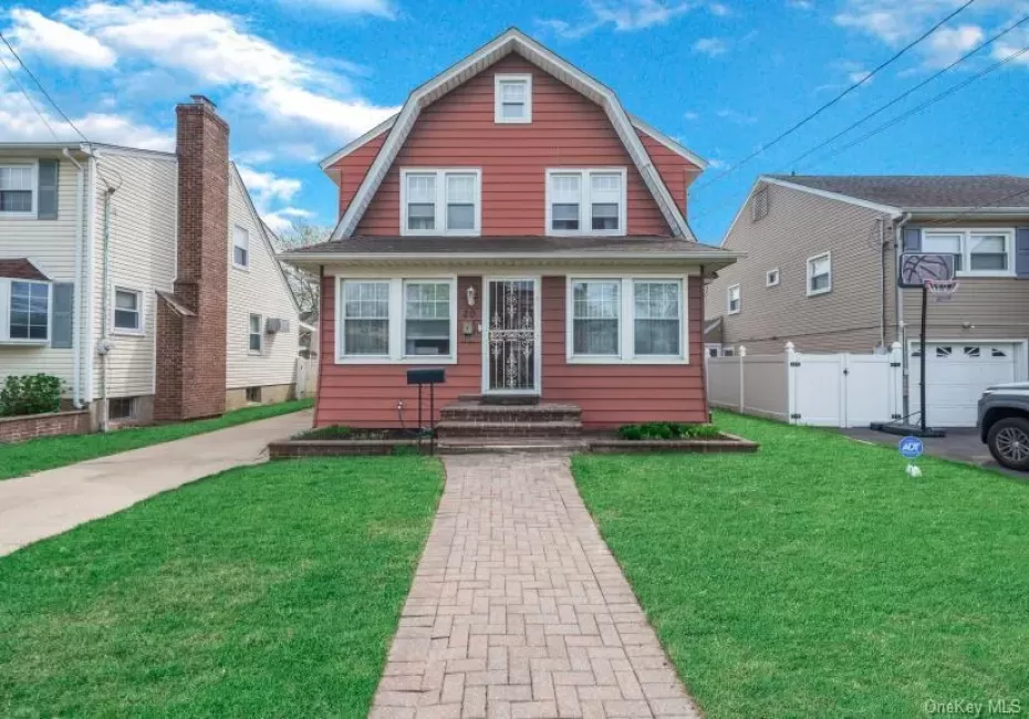 20 Nassau Boulevard, Hempstead, NY, 3 Bedrooms Bedrooms, 9 Rooms Rooms,1 BathroomBathrooms,Residential,For Rent,Nassau,0,986828 20 Nassau Boulevard, Hempstead, NY, 3 Bedrooms Bedrooms, 9 Rooms Rooms,1 BathroomBathrooms,Residential,For Rent,Nassau,0,986828