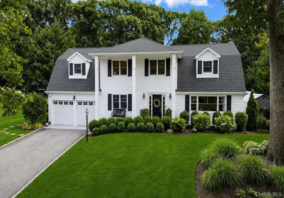 8 Rochelle Lane, Smithtown, NY, 4 Bedrooms Bedrooms, 13 Rooms Rooms,2 BathroomsBathrooms,Residential,For Rent,Rochelle,0,998058 8 Rochelle Lane, Smithtown, NY, 4 Bedrooms Bedrooms, 13 Rooms Rooms,2 BathroomsBathrooms,Residential,For Rent,Rochelle,0,998058