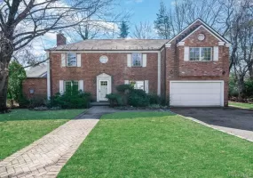 2 Amherst Road, North Hempstead, NY, 4 Bedrooms Bedrooms, 12 Rooms Rooms,3 BathroomsBathrooms,Residential Lease,For Rent,Amherst,0,1001701 2 Amherst Road, North Hempstead, NY, 4 Bedrooms Bedrooms, 12 Rooms Rooms,3 BathroomsBathrooms,Residential Lease,For Rent,Amherst,0,1001701