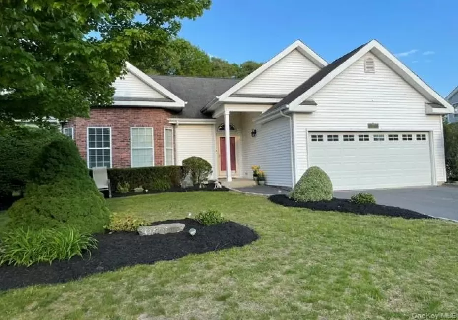 87 Summerfield Drive, Brookhaven, NY, 3 Bedrooms Bedrooms, 6 Rooms Rooms,2 BathroomsBathrooms,Residential,For Rent,Summerfield,0,1007056 87 Summerfield Drive, Brookhaven, NY, 3 Bedrooms Bedrooms, 6 Rooms Rooms,2 BathroomsBathrooms,Residential,For Rent,Summerfield,0,1007056