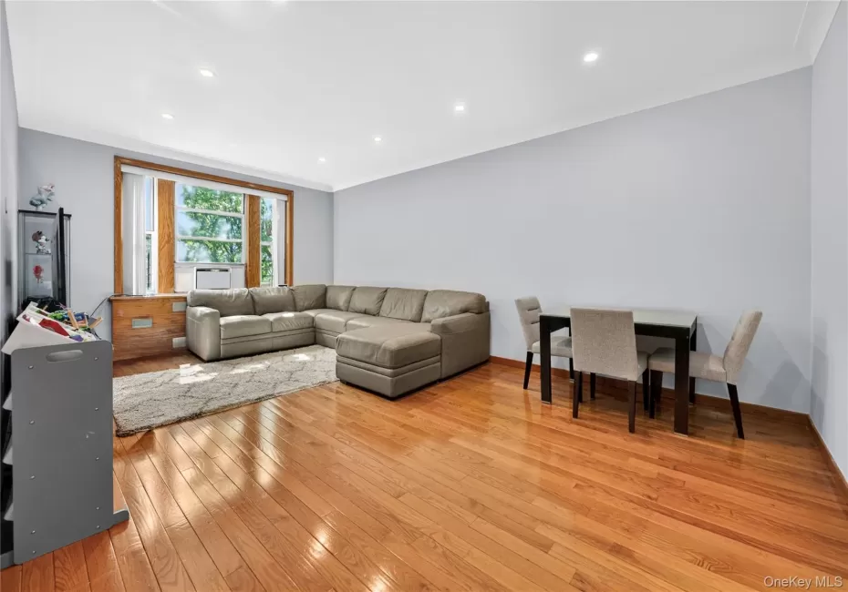69-09 108th St, New York, NY, 2 Bedrooms Bedrooms, 6 Rooms Rooms,1 BathroomBathrooms,Residential,For Rent,108th St,0,1009481 69-09 108th St, New York, NY, 2 Bedrooms Bedrooms, 6 Rooms Rooms,1 BathroomBathrooms,Residential,For Rent,108th St,0,1009481