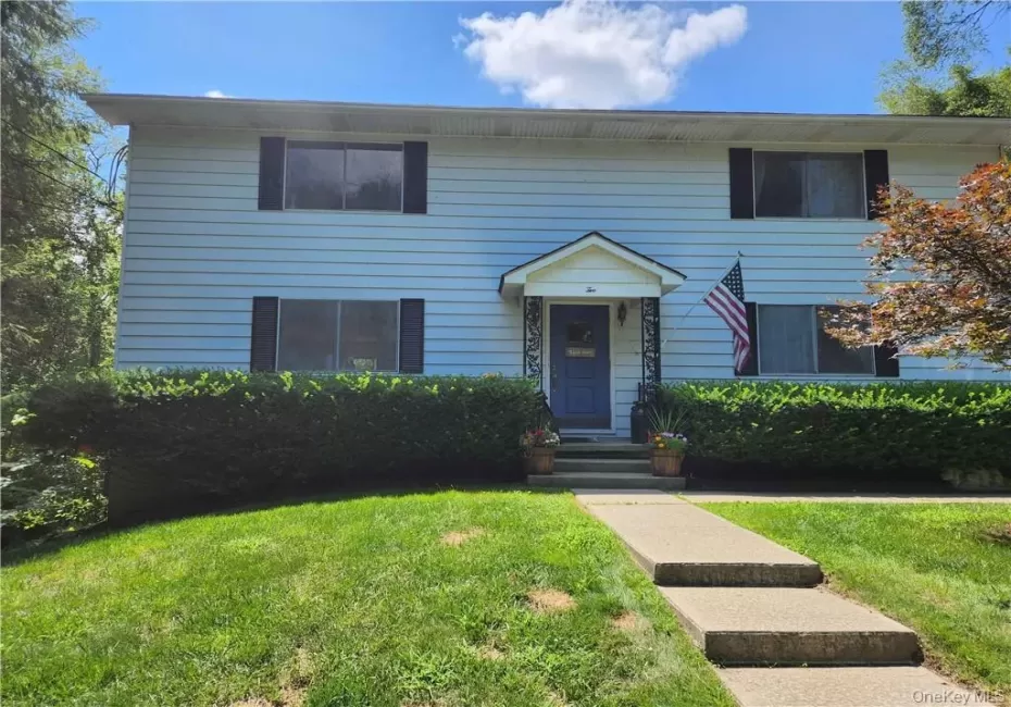 2 Elmhurst Avenue, Newburgh (town), NY, 2 Bedrooms Bedrooms, 5 Rooms Rooms,1 BathroomBathrooms,Residential Lease,For Rent,Elmhurst,0,1008596 2 Elmhurst Avenue, Newburgh (town), NY, 2 Bedrooms Bedrooms, 5 Rooms Rooms,1 BathroomBathrooms,Residential Lease,For Rent,Elmhurst,0,1008596