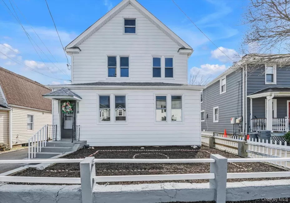 31 Walters Avenue, Oyster Bay, NY, 8 Bedrooms Bedrooms, 12 Rooms Rooms,3 BathroomsBathrooms,Residential,For Rent,Walters,0,1011628 31 Walters Avenue, Oyster Bay, NY, 8 Bedrooms Bedrooms, 12 Rooms Rooms,3 BathroomsBathrooms,Residential,For Rent,Walters,0,1011628