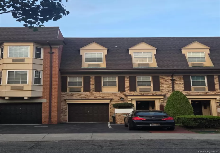 12-29 Diane Place, New York, NY, 3 Bedrooms Bedrooms, 6 Rooms Rooms,2 BathroomsBathrooms,Residential Lease,For Rent,Diane,0,1011449 12-29 Diane Place, New York, NY, 3 Bedrooms Bedrooms, 6 Rooms Rooms,2 BathroomsBathrooms,Residential Lease,For Rent,Diane,0,1011449