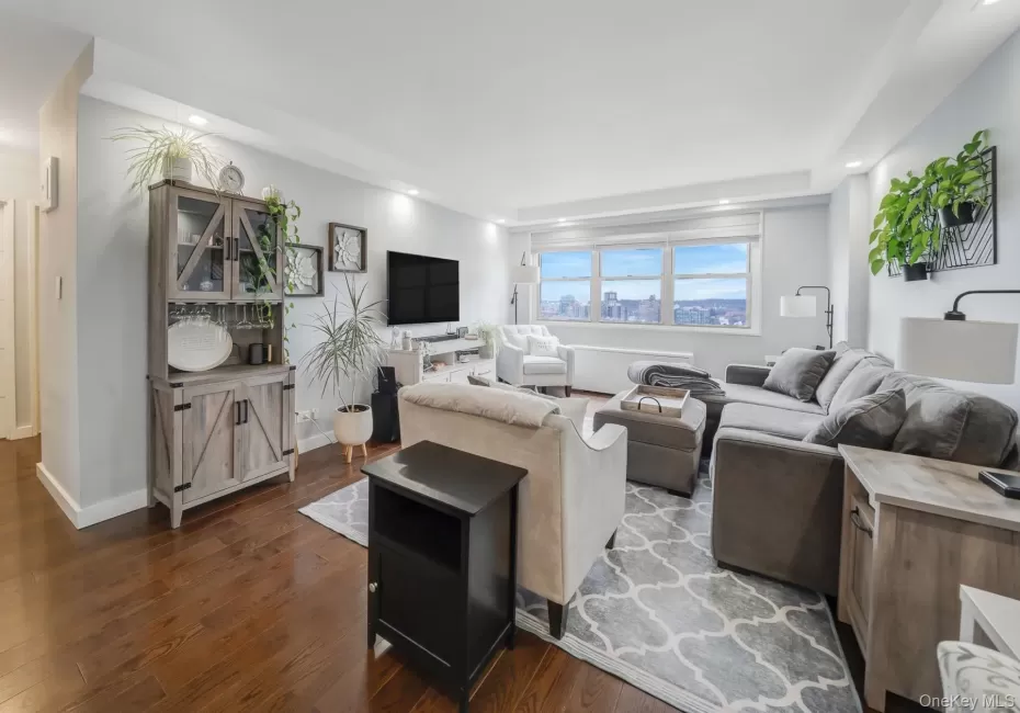 10230 66th Road, New York, NY, 2 Bedrooms Bedrooms, 4 Rooms Rooms,1 BathroomBathrooms,Residential,For Rent,66th,0,1011305 10230 66th Road, New York, NY, 2 Bedrooms Bedrooms, 4 Rooms Rooms,1 BathroomBathrooms,Residential,For Rent,66th,0,1011305