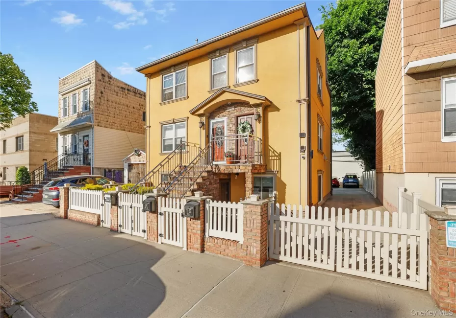 71-37 70 Street, New York, NY, 3 Bedrooms Bedrooms, 7 Rooms Rooms,1 BathroomBathrooms,Residential,For Rent,70,0,1012037 71-37 70 Street, New York, NY, 3 Bedrooms Bedrooms, 7 Rooms Rooms,1 BathroomBathrooms,Residential,For Rent,70,0,1012037