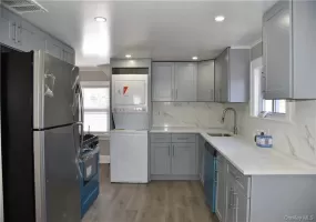 99 Maple Avenue, Rye City, NY, 2 Bedrooms Bedrooms, 4 Rooms Rooms,1 BathroomBathrooms,Residential Lease,For Rent,Maple,0,1006033 99 Maple Avenue, Rye City, NY, 2 Bedrooms Bedrooms, 4 Rooms Rooms,1 BathroomBathrooms,Residential Lease,For Rent,Maple,0,1006033
