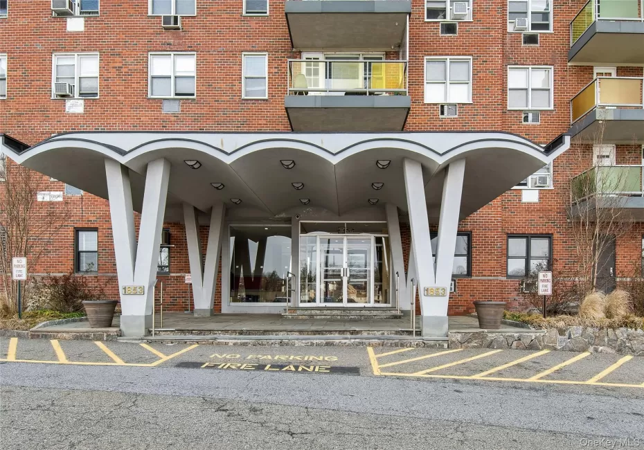 1853 Central Park Ave, Yonkers, NY, 3 Bedrooms Bedrooms, 6 Rooms Rooms,2 BathroomsBathrooms,Residential,For Rent,Central Park Ave,0,1009000 1853 Central Park Ave, Yonkers, NY, 3 Bedrooms Bedrooms, 6 Rooms Rooms,2 BathroomsBathrooms,Residential,For Rent,Central Park Ave,0,1009000