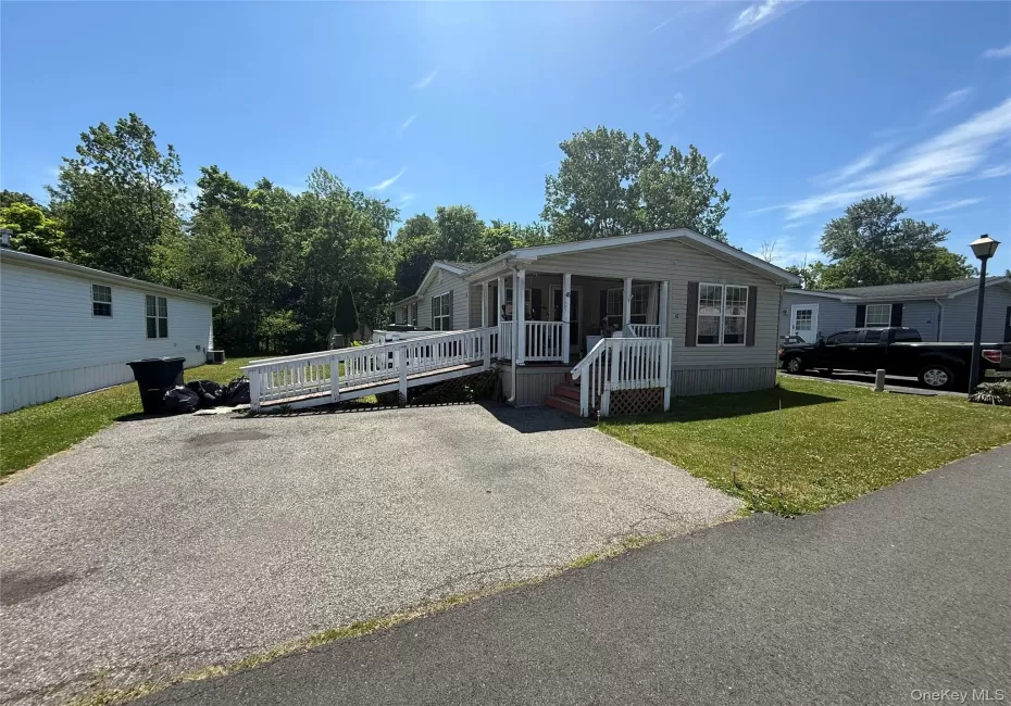 18 Square Hill Lot 48 Road, New Windsor, NY, 2 Bedrooms Bedrooms, 6 Rooms Rooms,2 BathroomsBathrooms,Residential,For Rent,Square Hill Lot 48,0,1008800 18 Square Hill Lot 48 Road, New Windsor, NY, 2 Bedrooms Bedrooms, 6 Rooms Rooms,2 BathroomsBathrooms,Residential,For Rent,Square Hill Lot 48,0,1008800