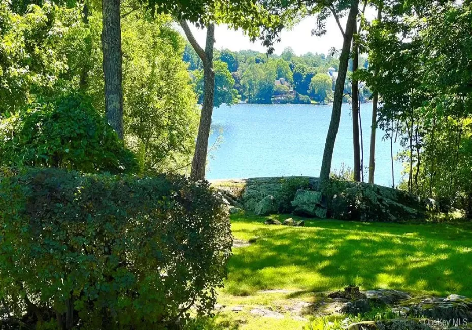 The panoramic view from your front yard of beautiful "LAKE MAHOPAC" The panoramic view from your front yard of beautiful "LAKE MAHOPAC"