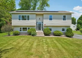11 Hunter Street, Woodbury, NY, 3 Bedrooms Bedrooms, 8 Rooms Rooms,2 BathroomsBathrooms,Residential,For Rent,Hunter,0,1011049 11 Hunter Street, Woodbury, NY, 3 Bedrooms Bedrooms, 8 Rooms Rooms,2 BathroomsBathrooms,Residential,For Rent,Hunter,0,1011049