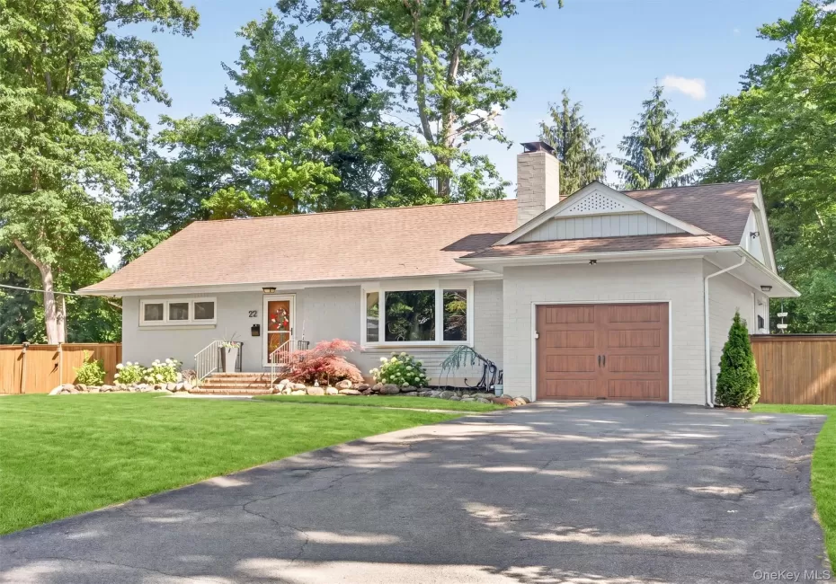 22 Gail Drive, Clarkstown, NY, 3 Bedrooms Bedrooms, 13 Rooms Rooms,2 BathroomsBathrooms,Residential,For Rent,Gail,0,1009995 22 Gail Drive, Clarkstown, NY, 3 Bedrooms Bedrooms, 13 Rooms Rooms,2 BathroomsBathrooms,Residential,For Rent,Gail,0,1009995