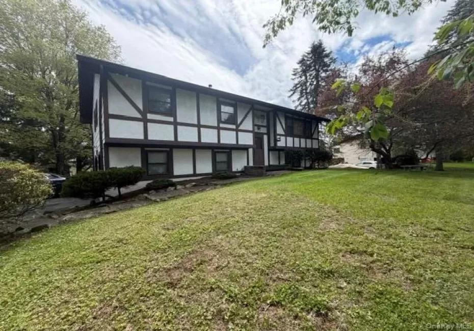 23 Bradner Drive, Warwick (town), NY, 3 Bedrooms Bedrooms, 8 Rooms Rooms,2 BathroomsBathrooms,Residential,For Rent,Bradner,0,1012122 23 Bradner Drive, Warwick (town), NY, 3 Bedrooms Bedrooms, 8 Rooms Rooms,2 BathroomsBathrooms,Residential,For Rent,Bradner,0,1012122