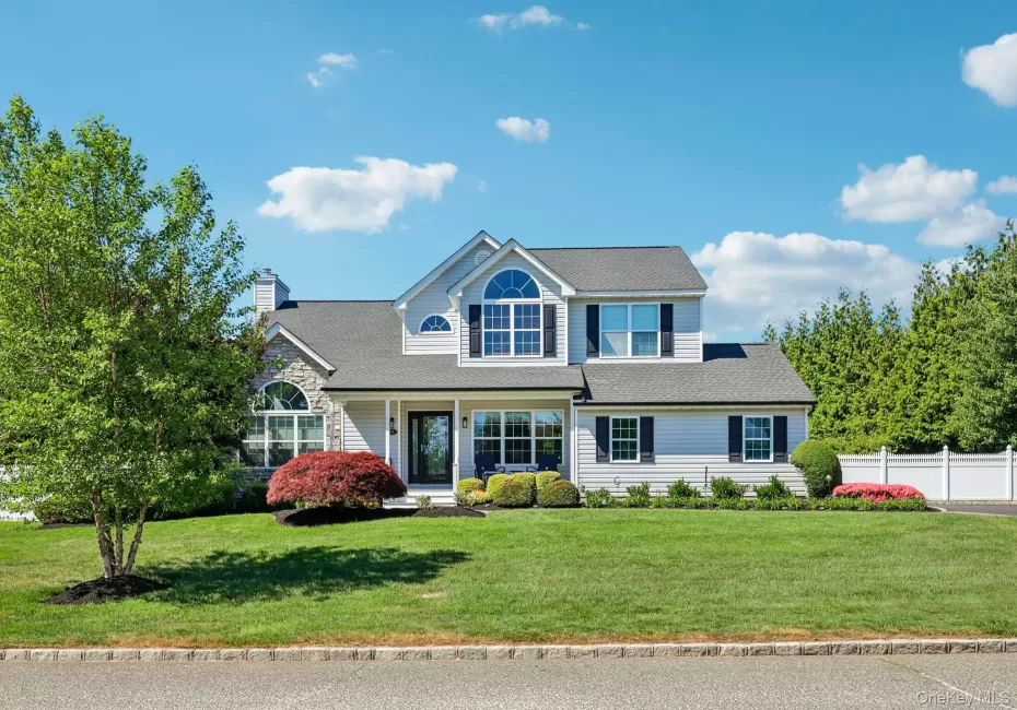43 Sweetgum Lane, Brookhaven, NY, 4 Bedrooms Bedrooms, 8 Rooms Rooms,2 BathroomsBathrooms,Residential,For Rent,Sweetgum,0,1010384 43 Sweetgum Lane, Brookhaven, NY, 4 Bedrooms Bedrooms, 8 Rooms Rooms,2 BathroomsBathrooms,Residential,For Rent,Sweetgum,0,1010384