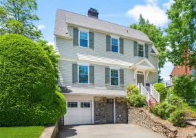 22 Vanderburgh Avenue, Mamaroneck, NY, 4 Bedrooms Bedrooms, 8 Rooms Rooms,3 BathroomsBathrooms,Residential Lease,For Rent,Vanderburgh,0,1007649 22 Vanderburgh Avenue, Mamaroneck, NY, 4 Bedrooms Bedrooms, 8 Rooms Rooms,3 BathroomsBathrooms,Residential Lease,For Rent,Vanderburgh,0,1007649