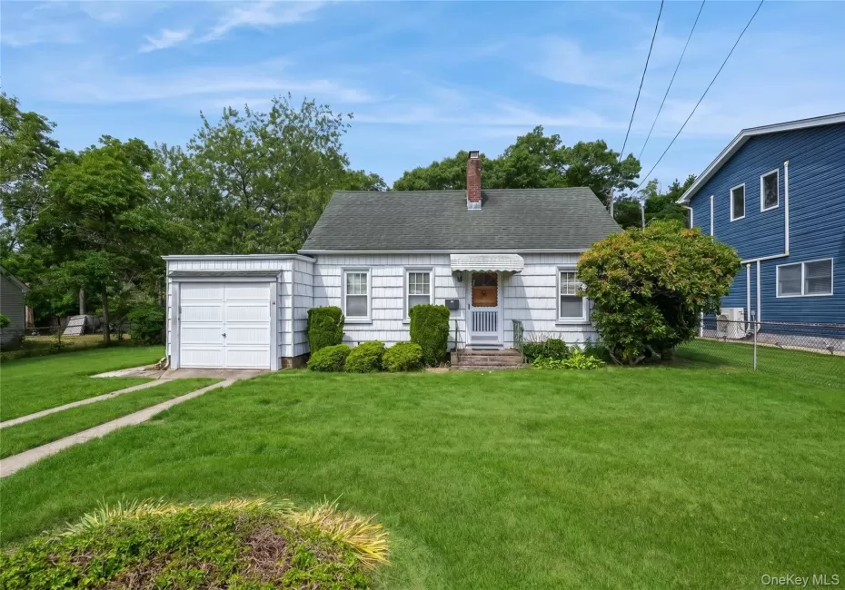 10 Laurel Road, Brookhaven, NY, 4 Bedrooms Bedrooms, 6 Rooms Rooms,1 BathroomBathrooms,Residential,For Rent,Laurel,0,1012159 10 Laurel Road, Brookhaven, NY, 4 Bedrooms Bedrooms, 6 Rooms Rooms,1 BathroomBathrooms,Residential,For Rent,Laurel,0,1012159